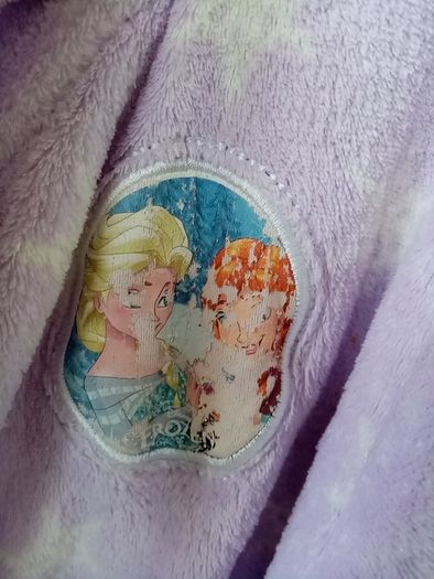 FROZEN dressing gown