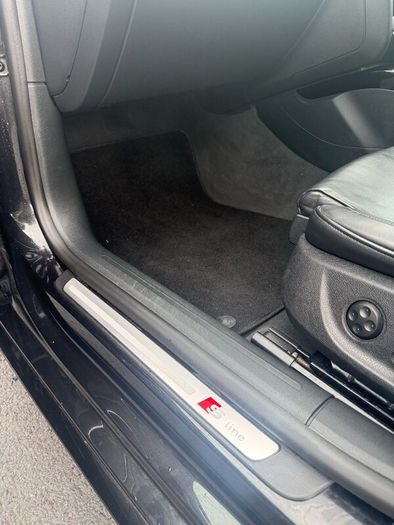 Audi A5 2.0d Quattro S-line Black Ed High Spec