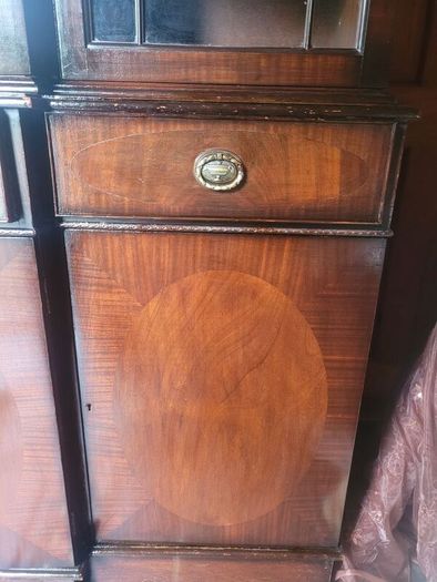 Display Cabinet