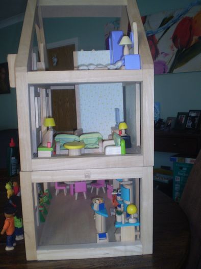 Doll's 3 storey Terrace House and accessories