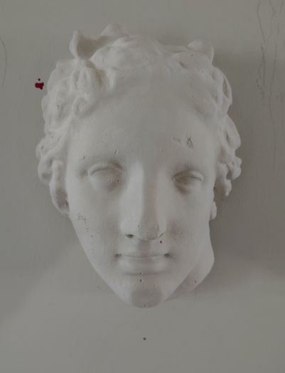 2 classical casts wall decor
