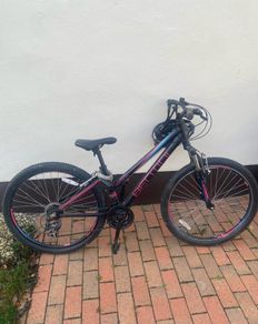 Black Bentini Women's Mountain Bike