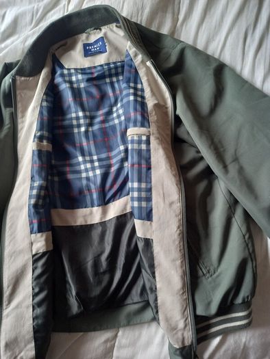 Premier Mans jacket, size large.