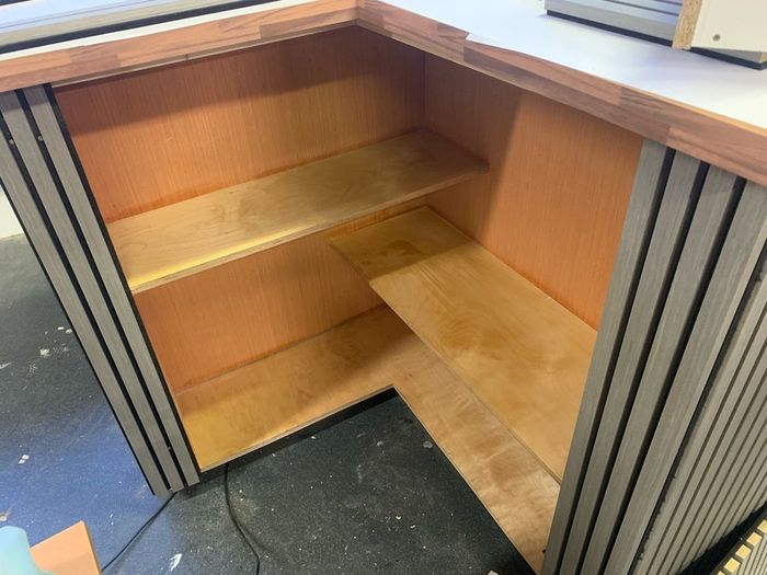 Mobile bar unit