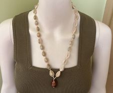 Seashells necklace