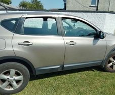 Nissan qashqai car