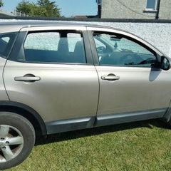 Nissan qashqai car