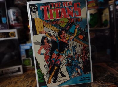 The New Titans ! Issue #55 ! First Appearance of Donna Troy as Troia ! Copper Age Comic from 1988 ! by DC Comics !