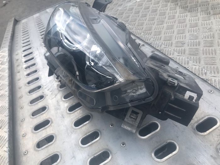 mazda cx3 head light