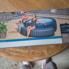 Bestway Lay-z-spa Inflatable surrounds