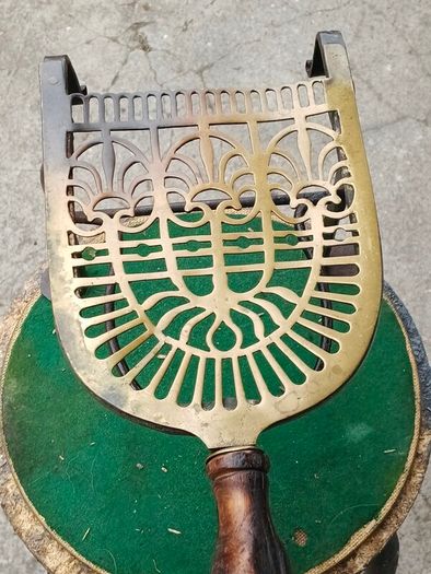 18th Century Trivet