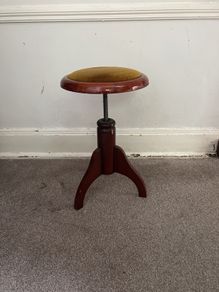 piano stool