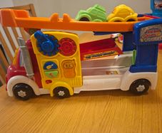 VTech TootToot Vehicle Carrier