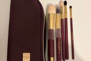 Blank canvas make-up brush set