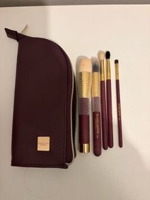 Blank canvas make-up brush set