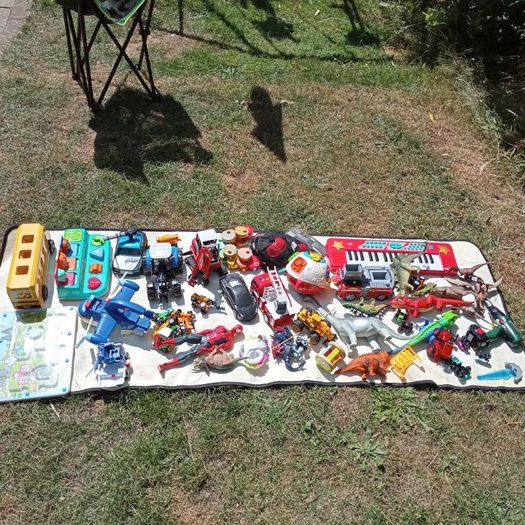 toys