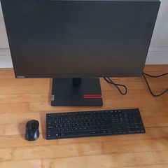 Lenovo 24" Monitor with wireless keyboard & Mouse
