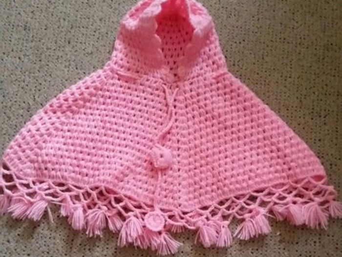 Girls woolen poncho size 1-2 years