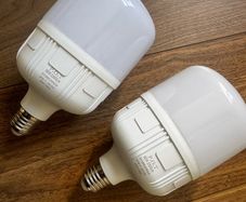 30W warm white lamp x2
