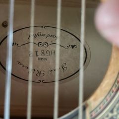 1/2 size guitar