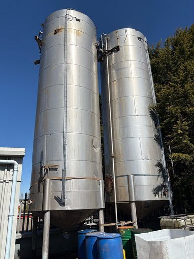 2 x 40,000L Stainless Steel Tanks