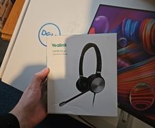 Noise Cancelling Headphones