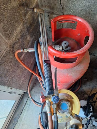 Cutting/burning gear