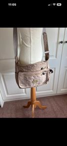 Angel crossbody bag - great condition