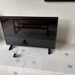 32 inch smart hd TV