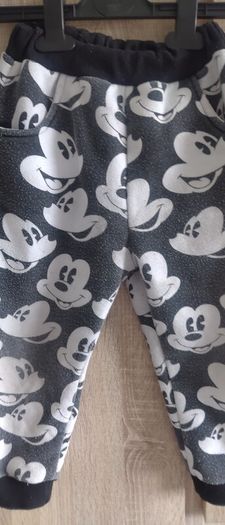 Mickey set 4/5 years old