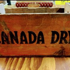 vintage Canada Dry wooden crate