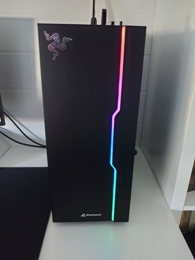 gaming pc, monitor and keyboard