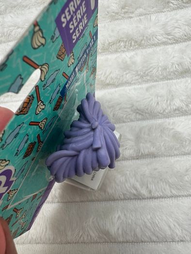 Littlest Pet Shop LPS Purple Komondor Dog Mop Maddy Mopton 1-121 DIRty Please see Pictures
