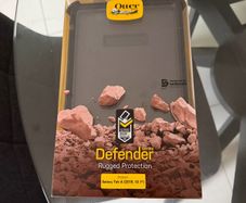 otterbox defender iPad 10.1 case