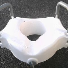 Raised Toilet Seat - reduced to sell quickly