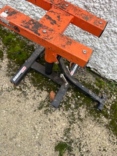 motor bike garage stand