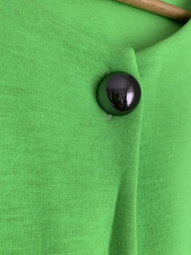 Lovely jacket size uni(6-10) like new
