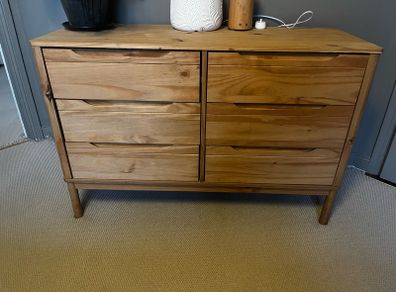 Solid pine chest of drawers