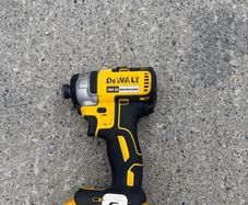 Dewalt impact an battery