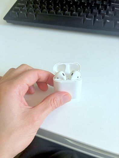 Apple AirPods 2nd Generation Charging Case Fully Working Dublin