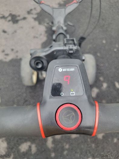 Electric golf trolley