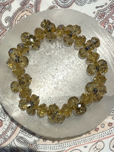 Beautiful beaded stretchy bracelet.