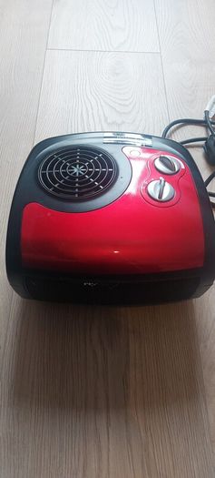 Compact red Electric fan heater