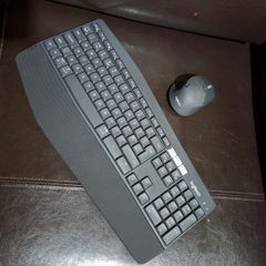 keyboard and mouse Logitech