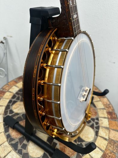 Paramount Style F Tenor banjo