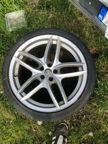 Alfa Romeo GT Monza 18 inch.alloys.No tyres