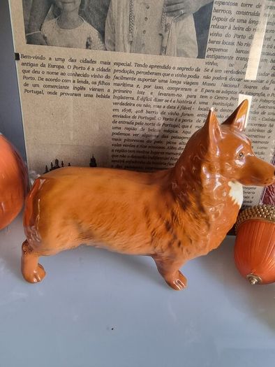 Beswick england ceramic figure Corgi