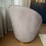 Velvet accent chair Image 5