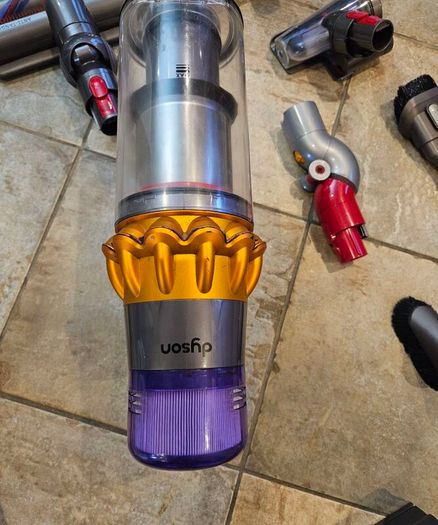 Dyson V15 submarine