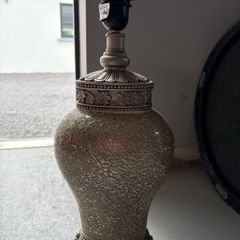 Table lamp